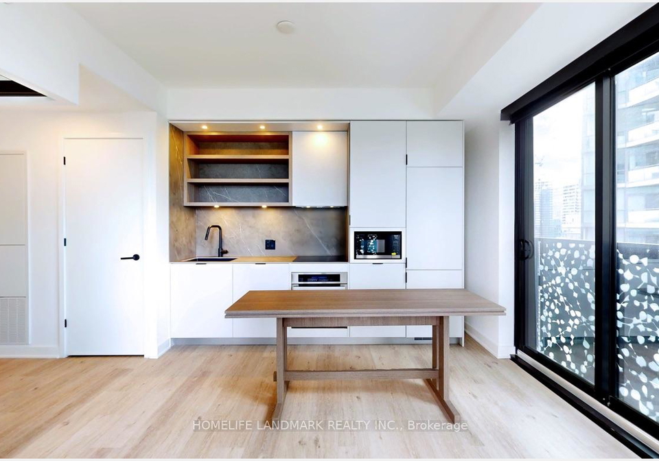 55-charles-street-e-toronto-toronto-ontario-c13547386