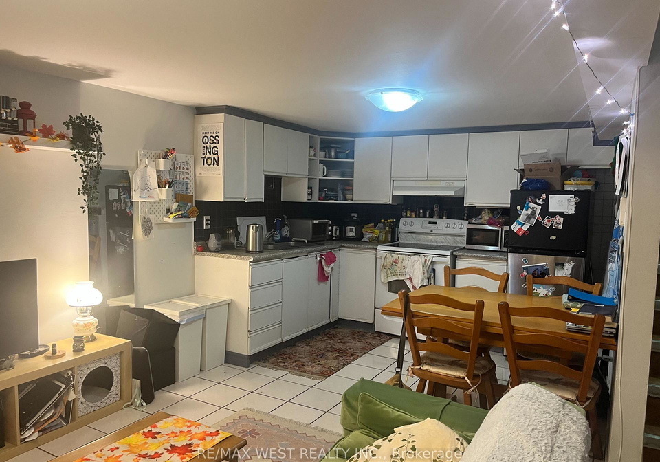 926-college-street-toronto-toronto-ontario-c13547598