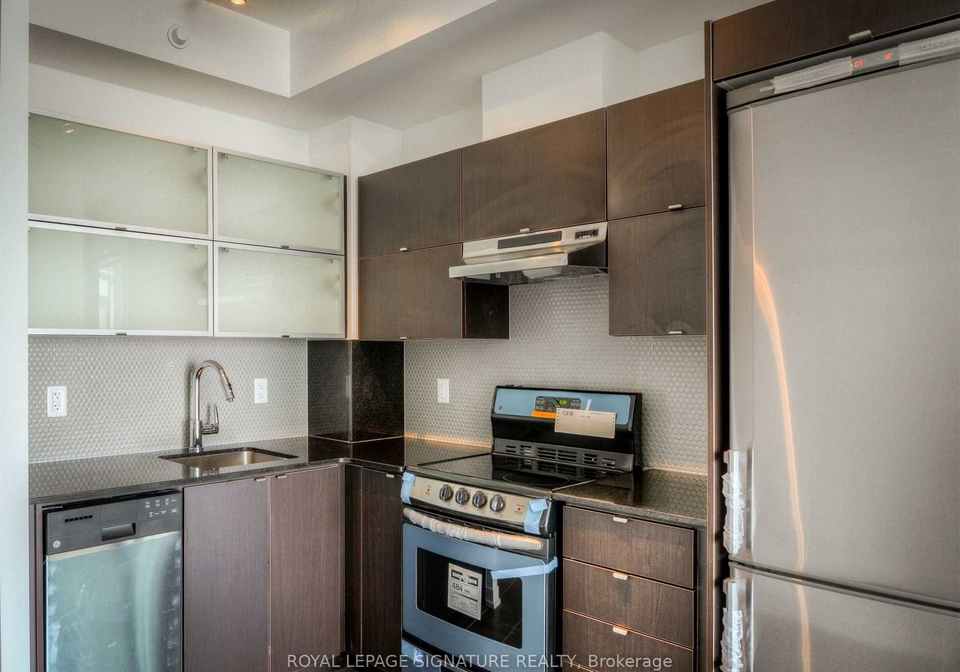 170-fort-york-boulevard-toronto-toronto-ontario-c13547666
