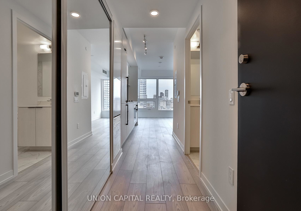 82-dalhousie-street-toronto-toronto-ontario-c13547754