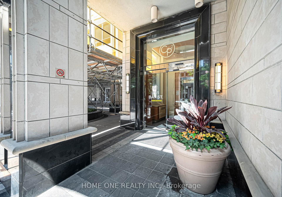 761-bay-street-toronto-toronto-ontario-c13547788