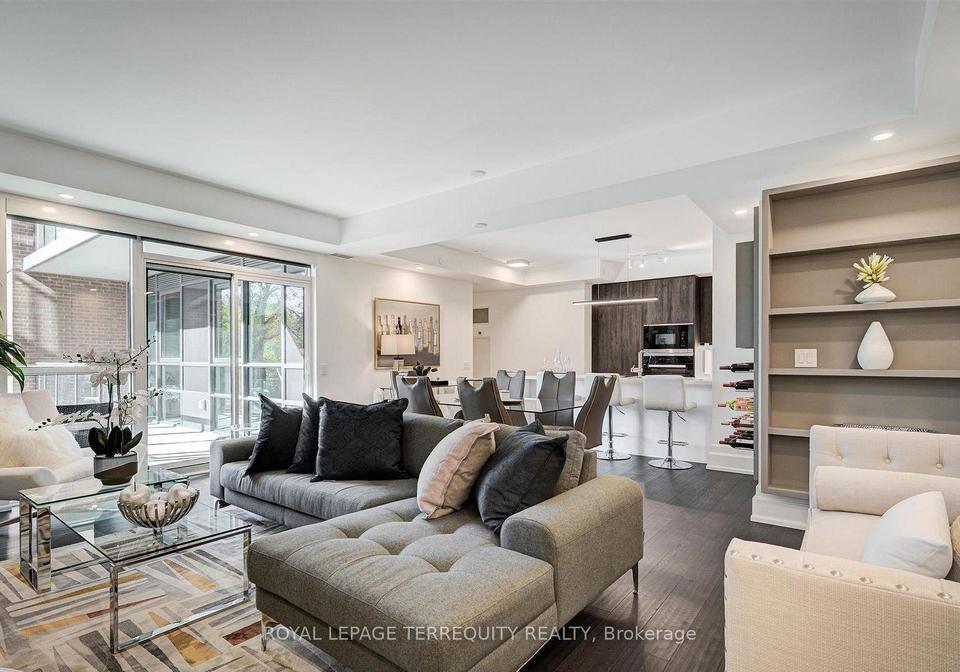 3-southvale-drive-toronto-east-york-ontario-c13548236