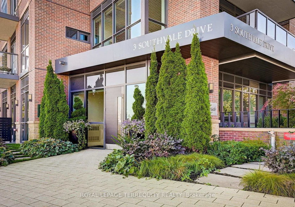 3-southvale-drive-toronto-east-york-ontario-c13548236