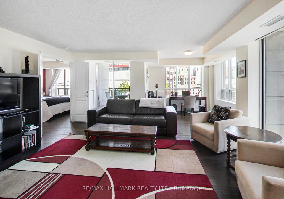 140-simcoe-street-toronto-toronto-ontario-c13548482