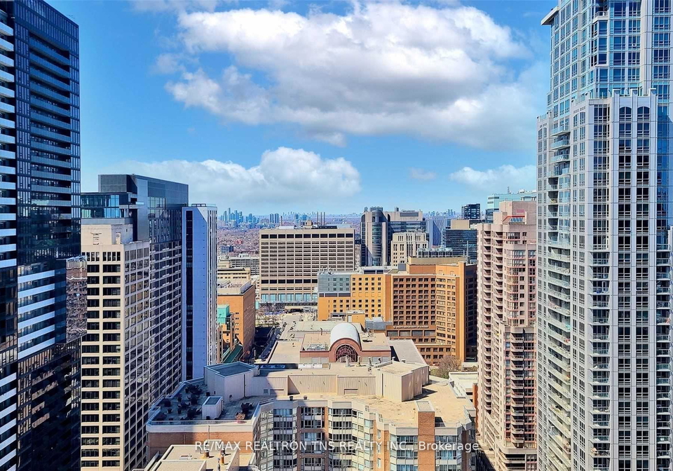 386-yonge-street-w-toronto-toronto-ontario-c13548588