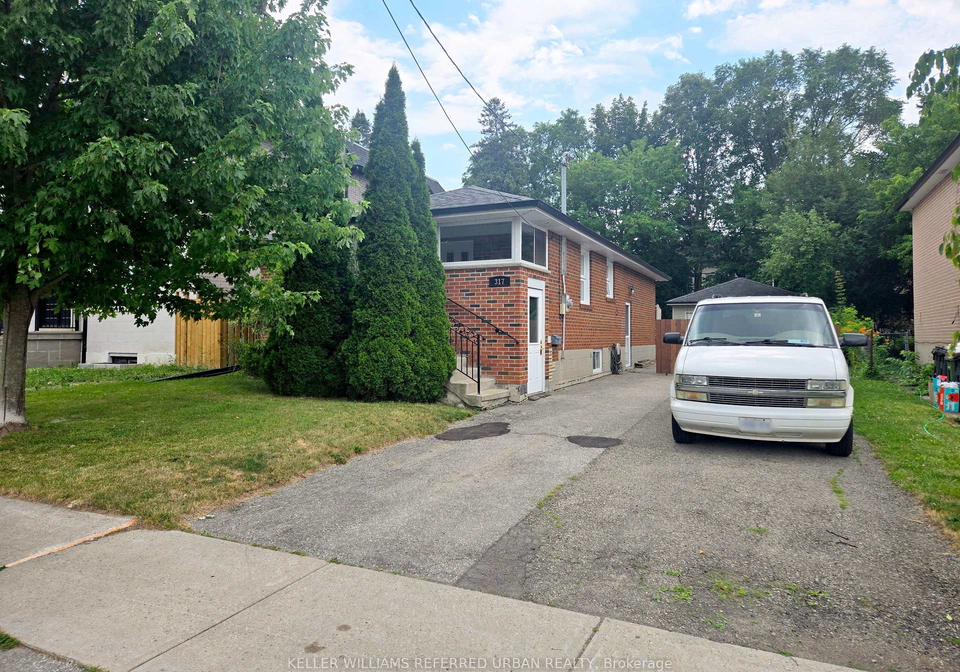 317-patricia-avenue-toronto-toronto-ontario-c13548726