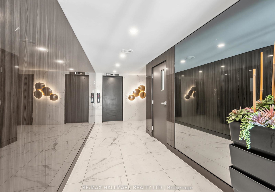 20-glebe-road-w-toronto-toronto-ontario-c13548794