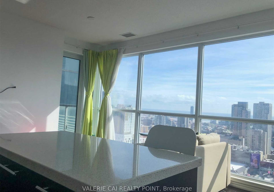 386-yonge-street-toronto-toronto-ontario-c13548812