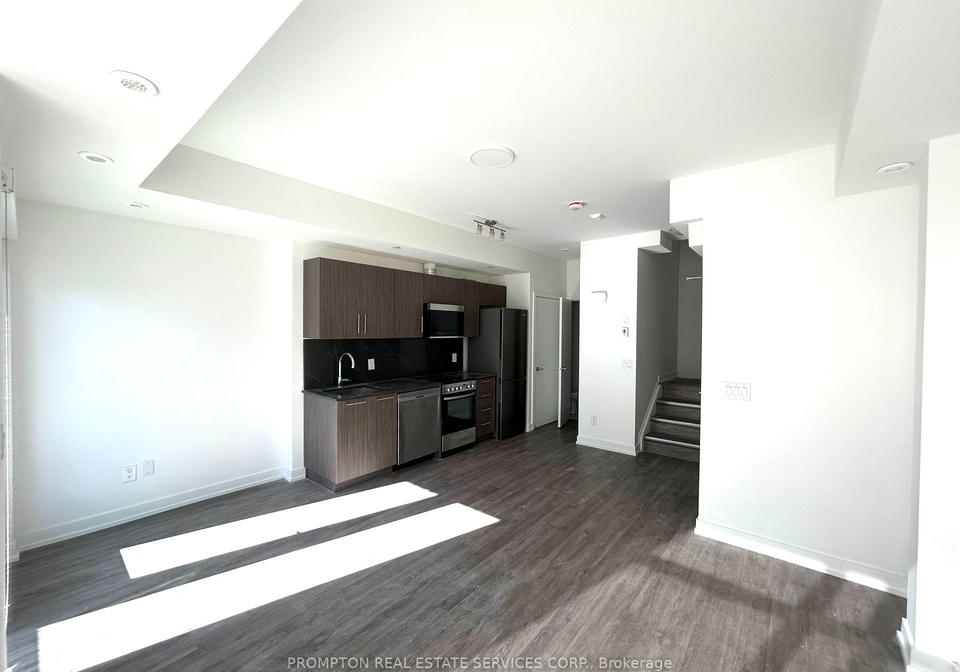 871-sheppard-avenue-w-toronto-toronto-ontario-c13548818