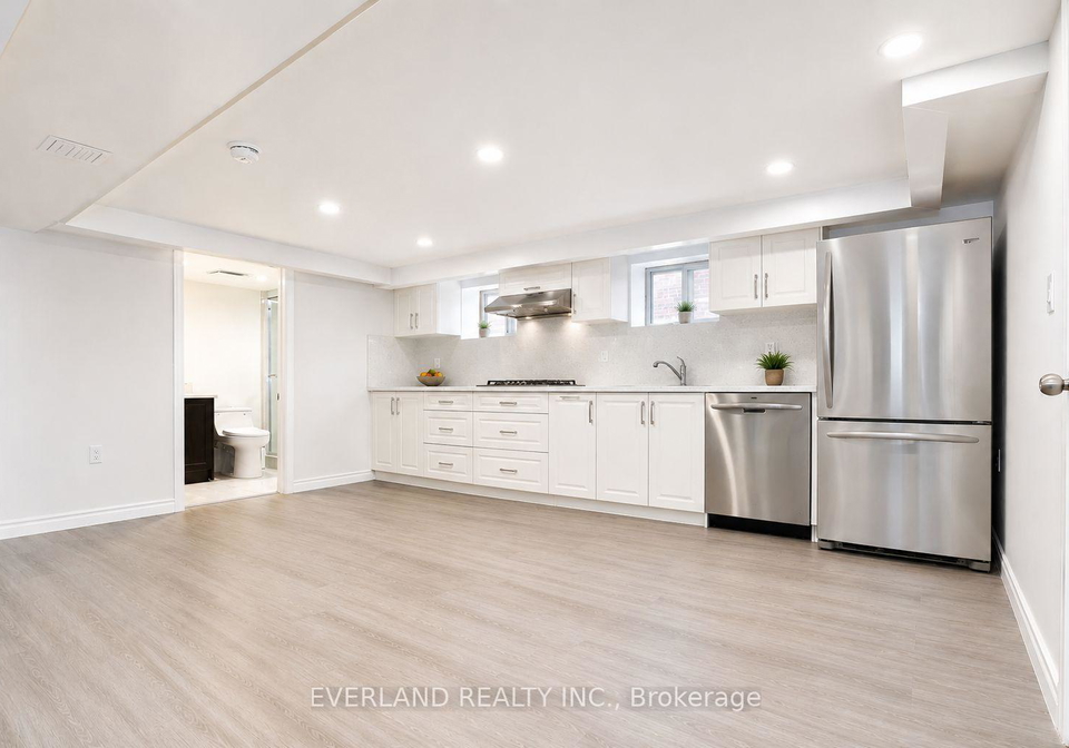 1751-bayview-avenue-toronto-east-york-ontario-c13548864