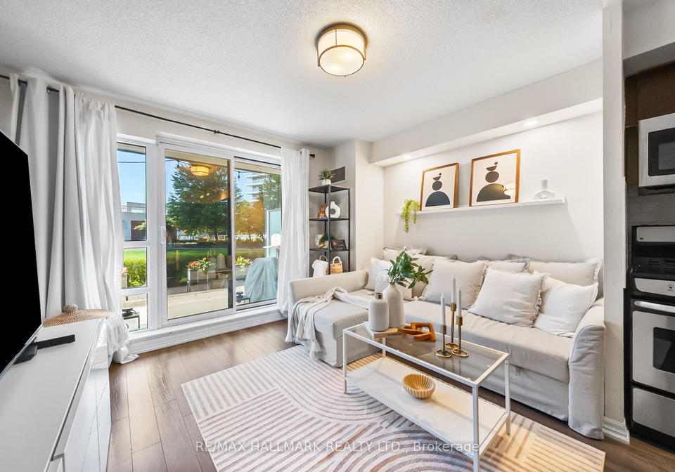 2035-sheppard-avenue-e-toronto-north-york-ontario-c13548972