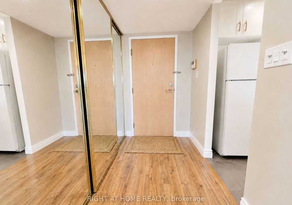 5-concorde-place-toronto-north-york-ontario-c13548978