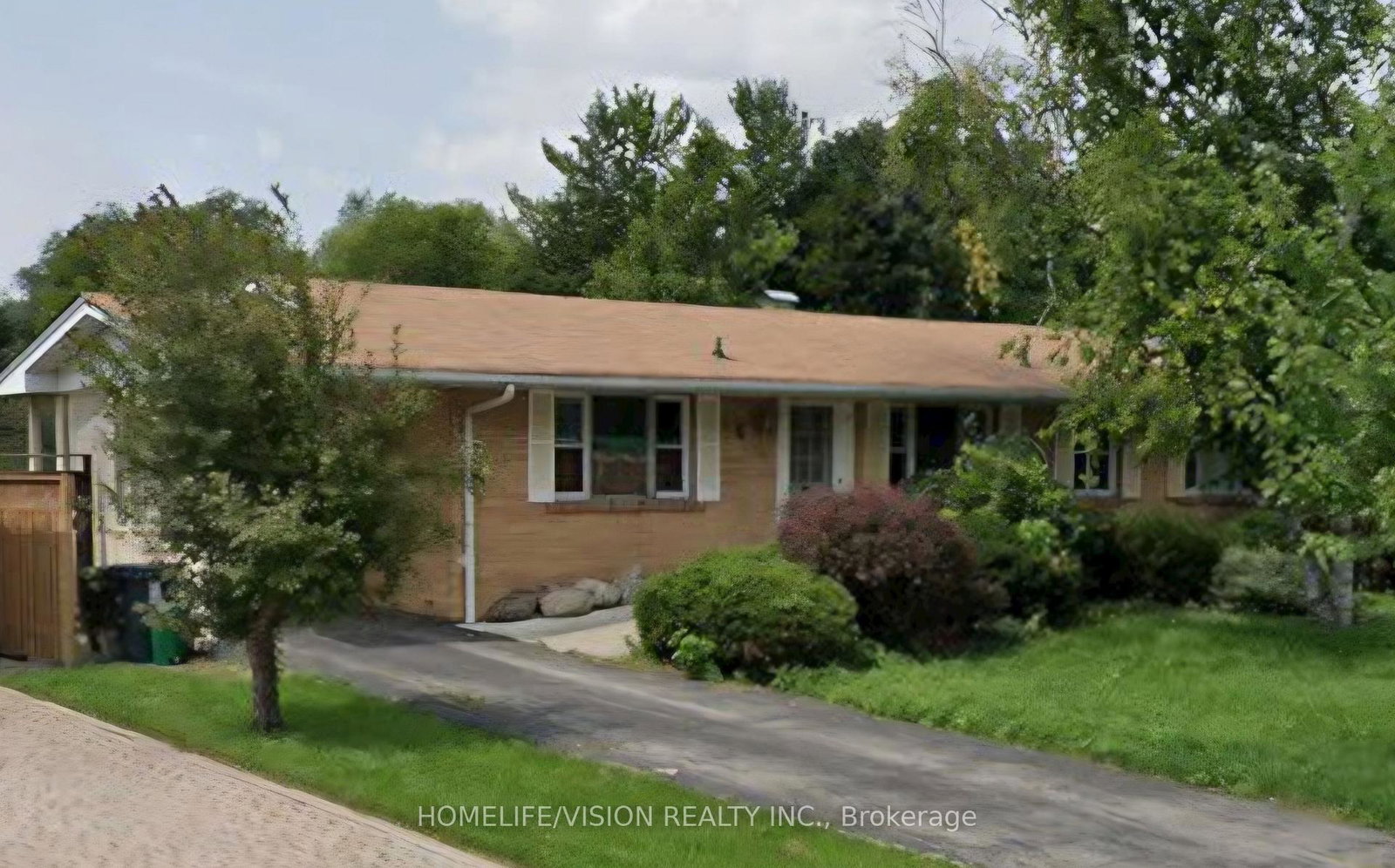 6-brenham-crescent-toronto-north-york-ontario-c13549602