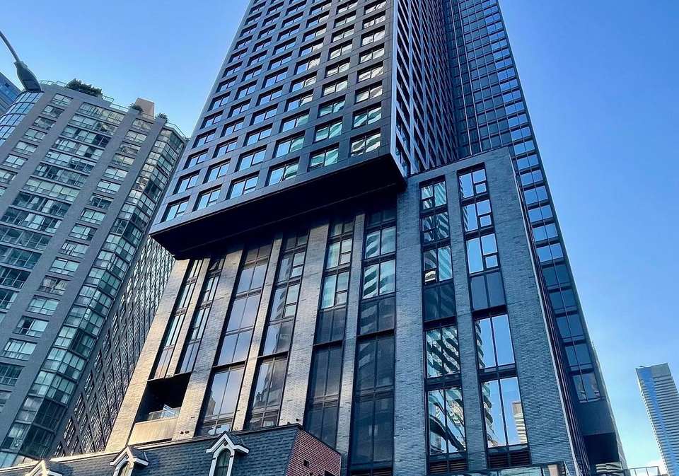 8-wellesley-avenue-toronto-toronto-ontario-c13549866