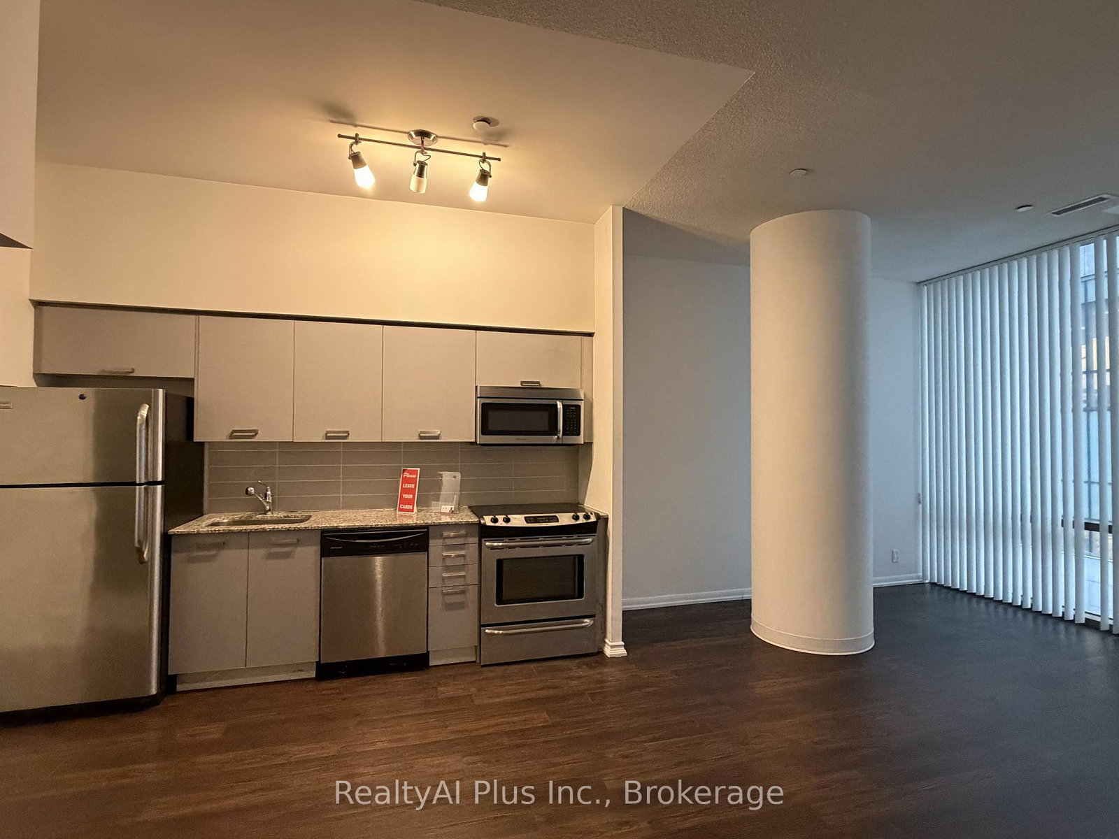 832-bay-street-toronto-toronto-ontario-c13550352