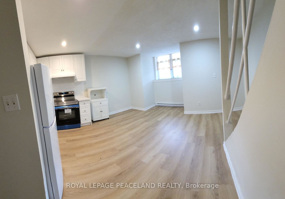 558-spadina-crescent-toronto-toronto-ontario-c13550434