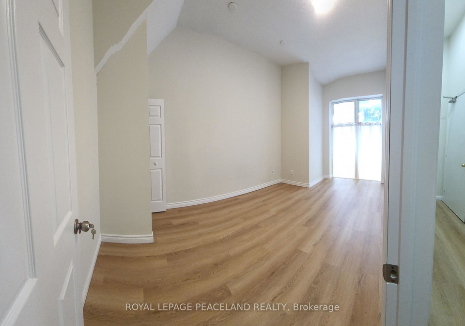 558-spadina-crescent-toronto-toronto-ontario-c13550434