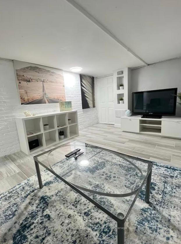 132-grace-street-toronto-toronto-ontario-c13550464