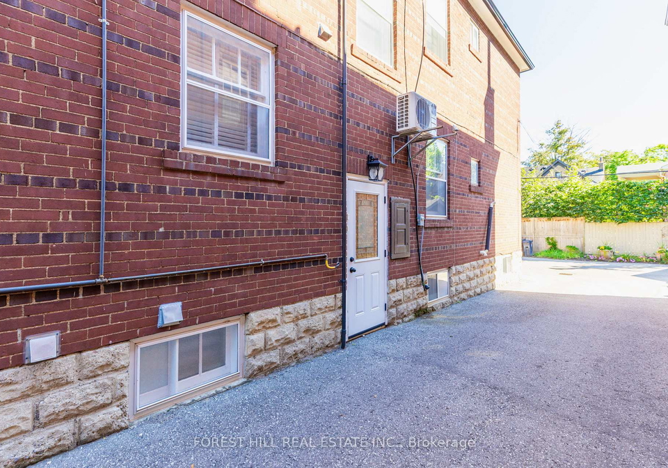 29-whitehall-road-toronto-toronto-ontario-c13550770