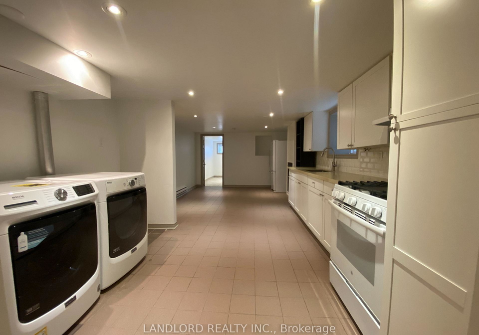 209-madison-avenue-toronto-toronto-ontario-c13550990