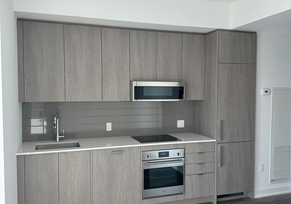 250-lawrence-avenue-w-toronto-toronto-ontario-c13551430