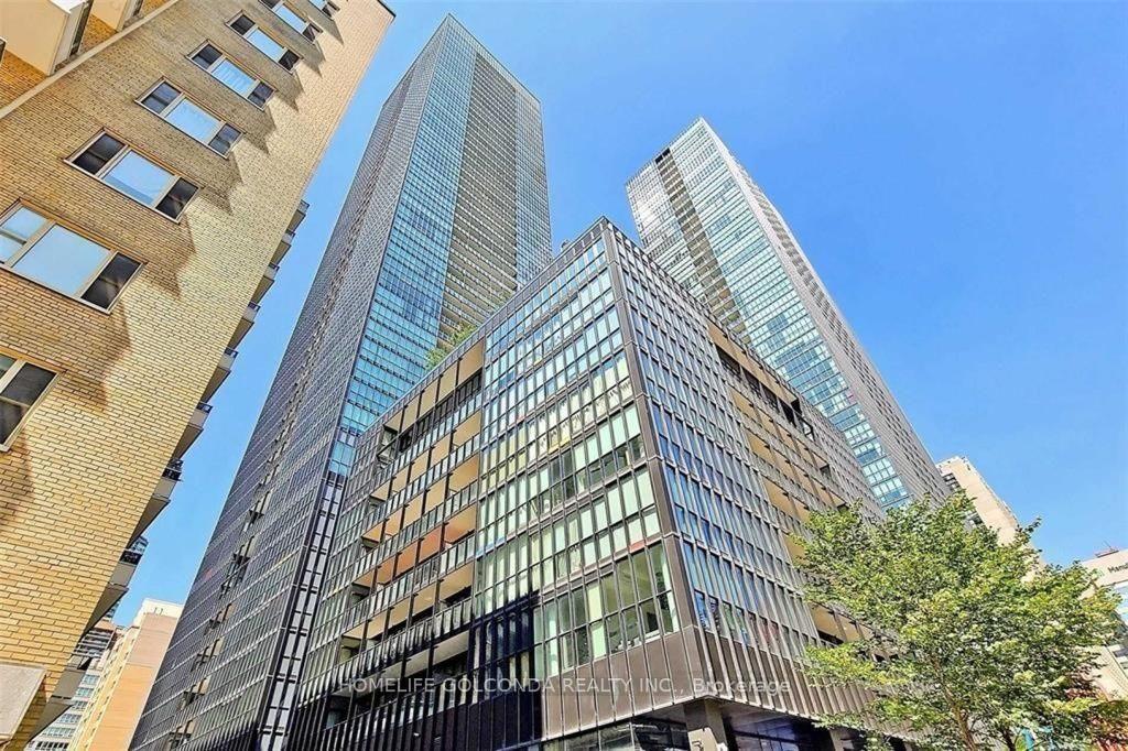 101-charles-street-e-toronto-toronto-ontario-c13551812