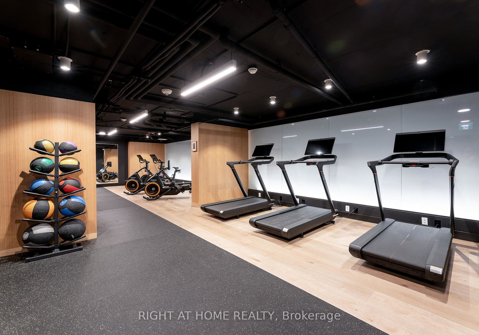 897-college-street-w-toronto-toronto-ontario-c13551824