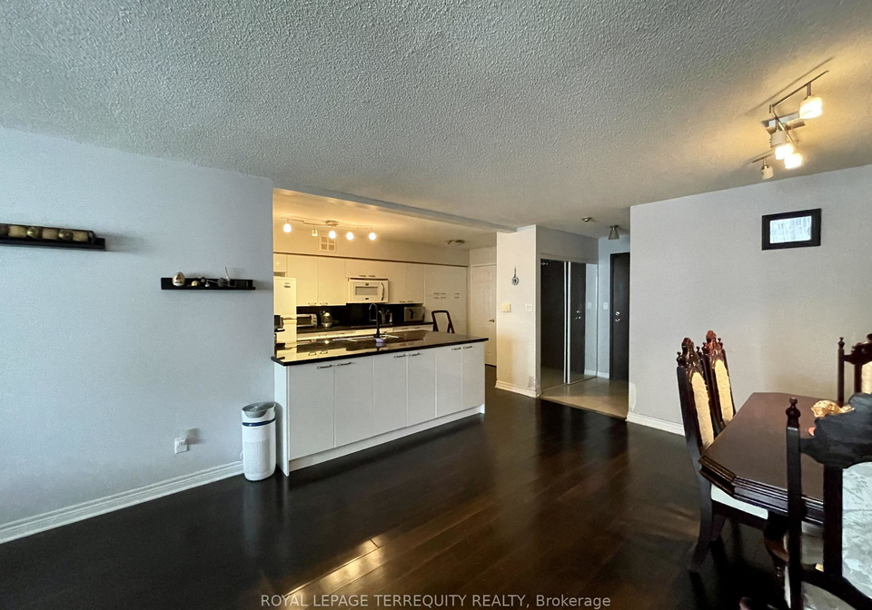 30-greenfield-avenue-toronto-north-york-ontario-c13551942