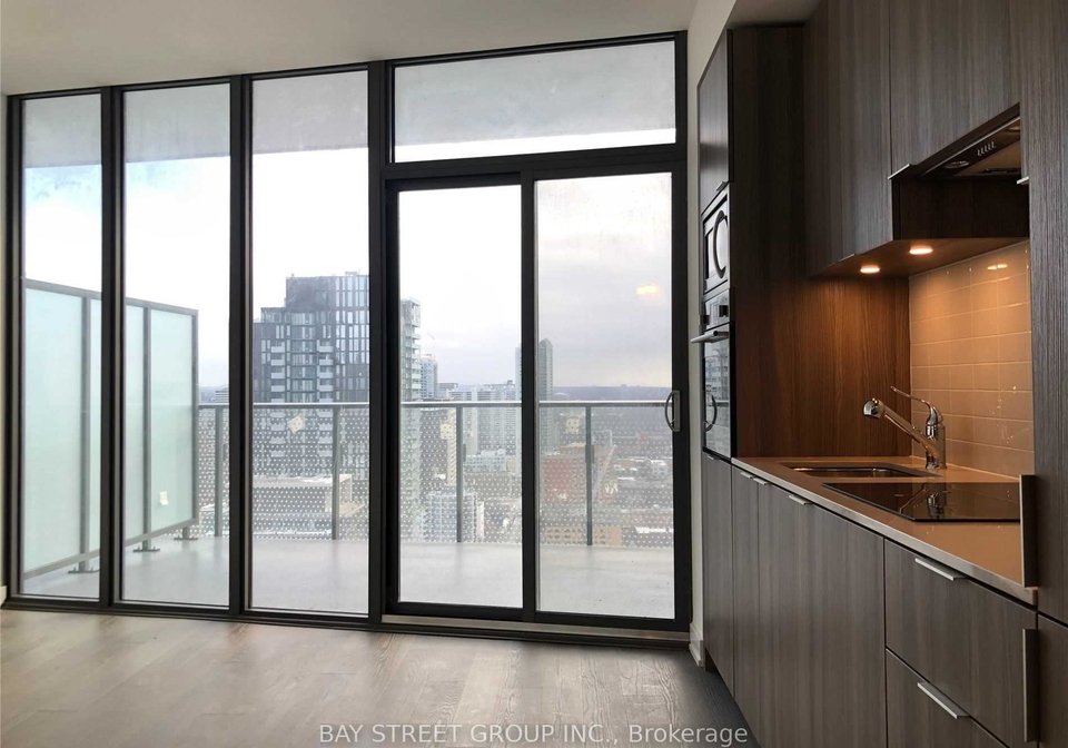 11-wellesley-street-w-toronto-toronto-ontario-c13552196