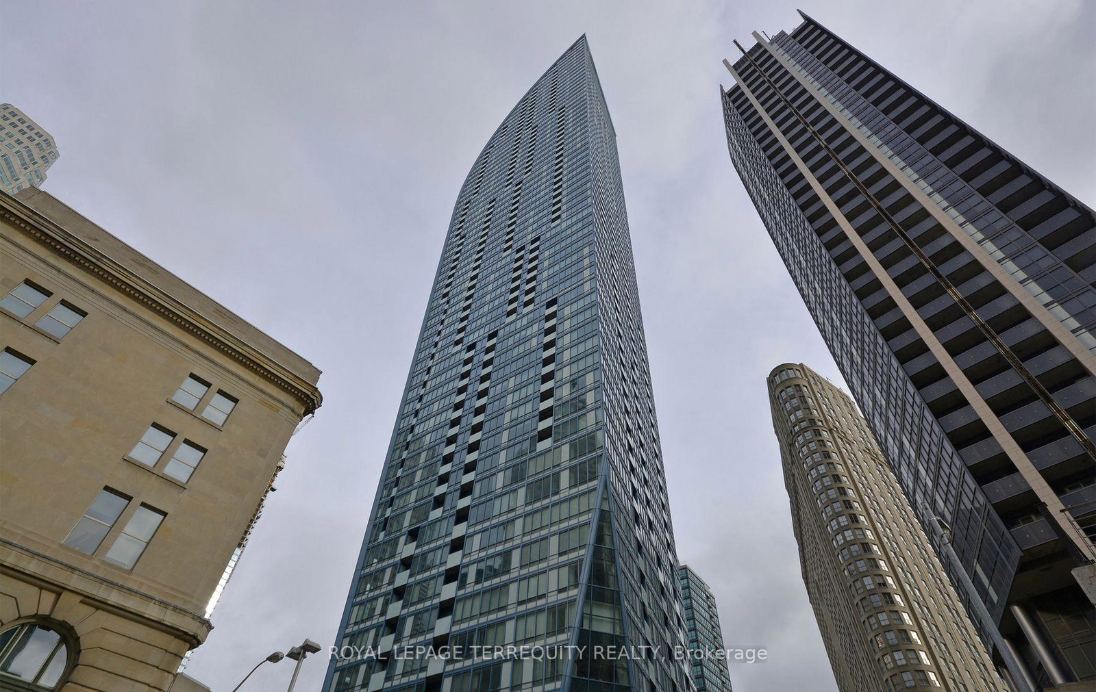8-the-esplanade-toronto-toronto-ontario-c13552302
