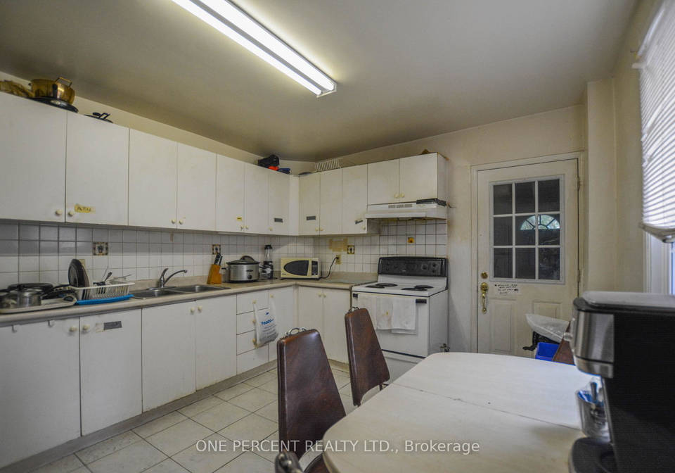 81-baldwin-street-toronto-toronto-ontario-c13552486