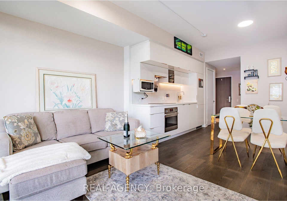 185-roehampton-avenue-toronto-toronto-ontario-c13553052