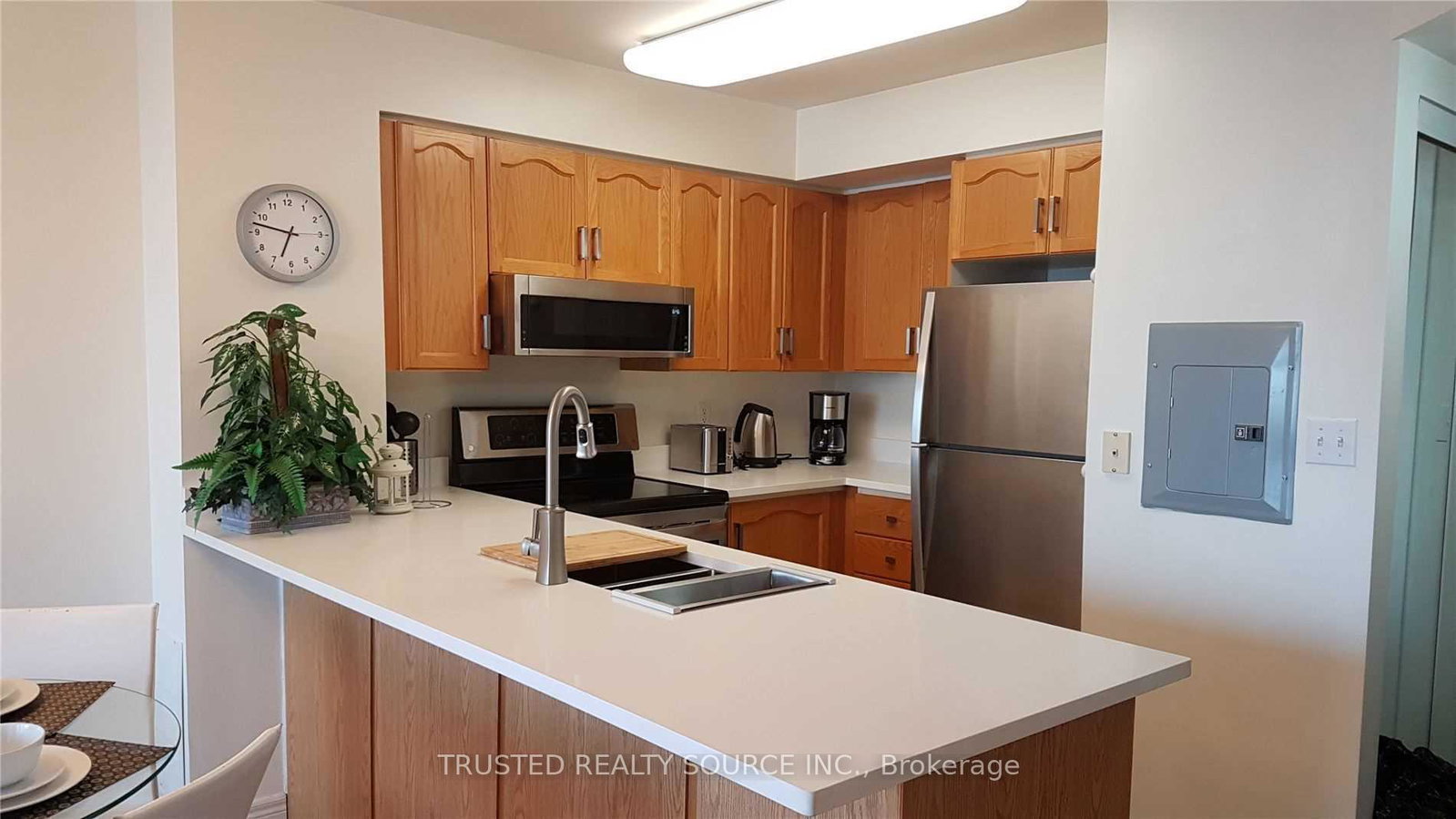 43-eglinton-avenue-e-toronto-toronto-ontario-c13553068
