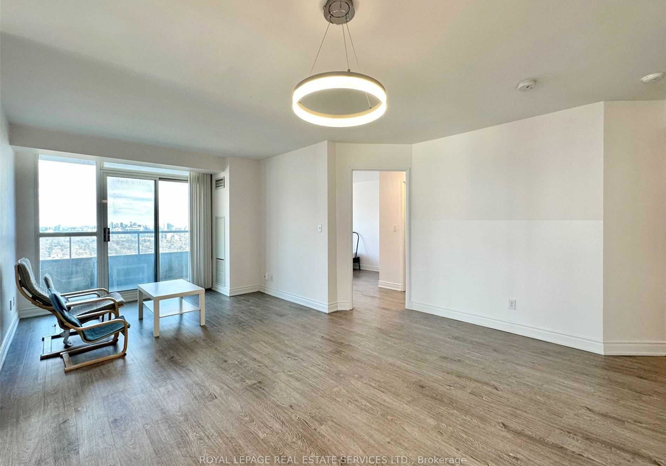 23-hollywood-avenue-toronto-north-york-ontario-c13553312