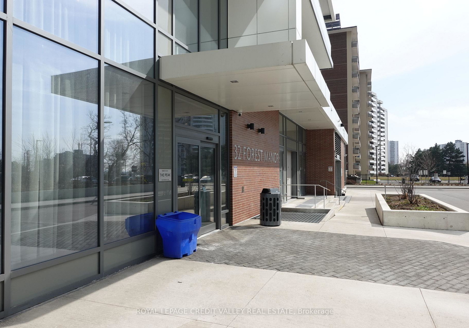 32-forest-manor-road-toronto-north-york-ontario-c13553482