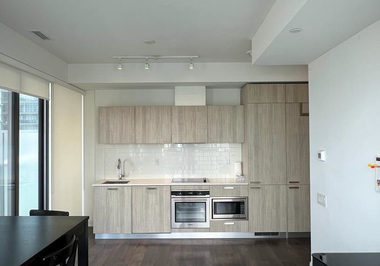 50-charles-street-e-toronto-toronto-ontario-c13553952