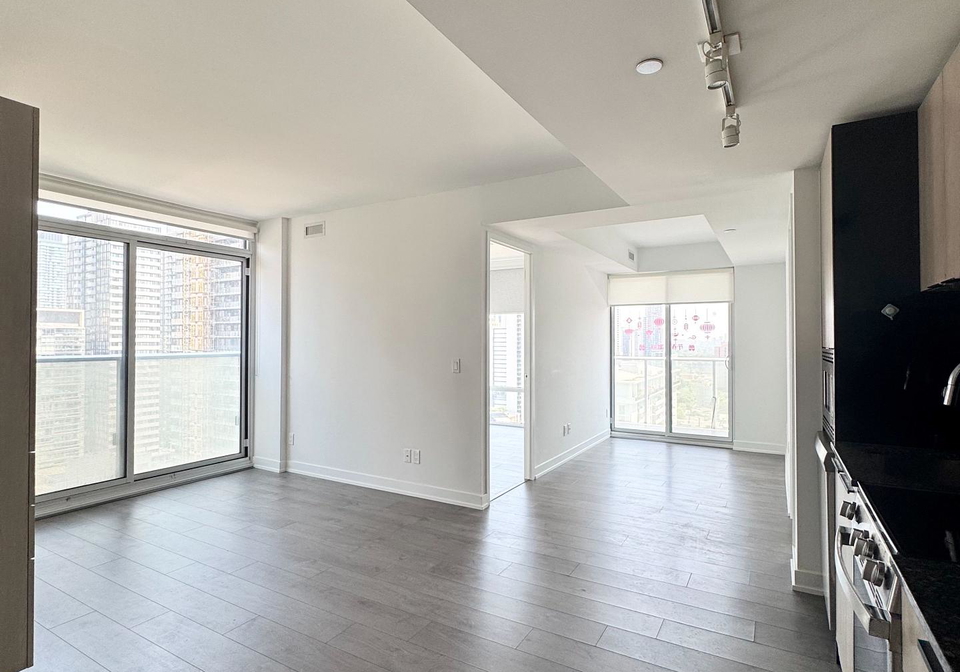 501-yonge-street-toronto-toronto-ontario-c13554048