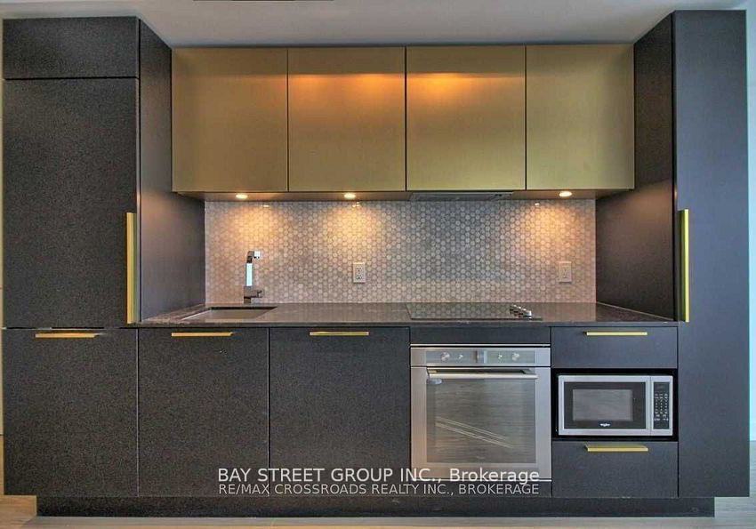 85-wood-street-toronto-toronto-ontario-c13554336