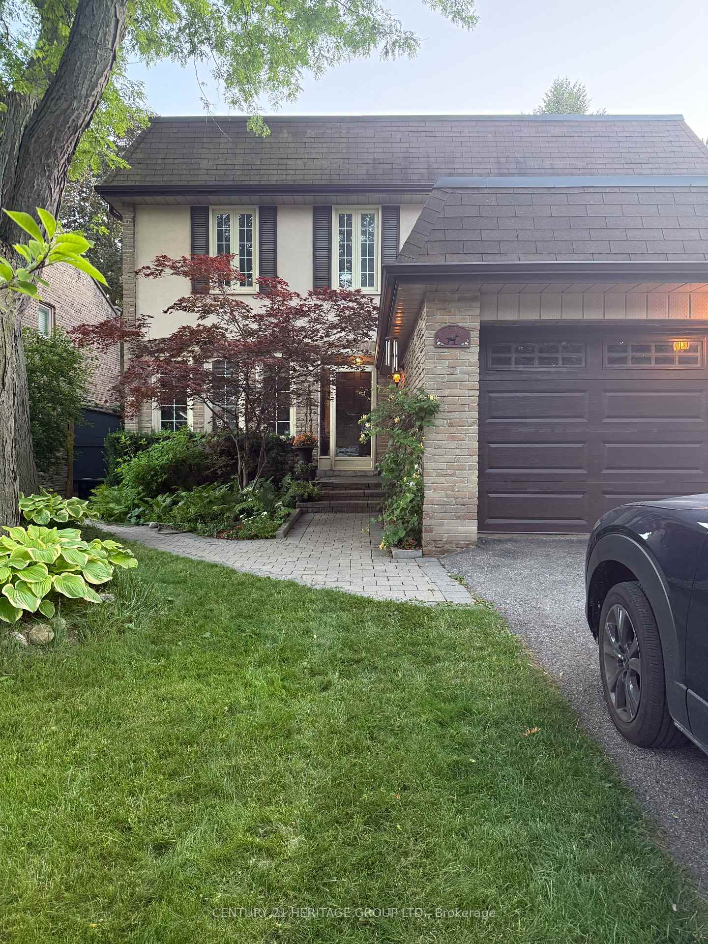 8-tarbert-road-toronto-north-york-ontario-c13554486