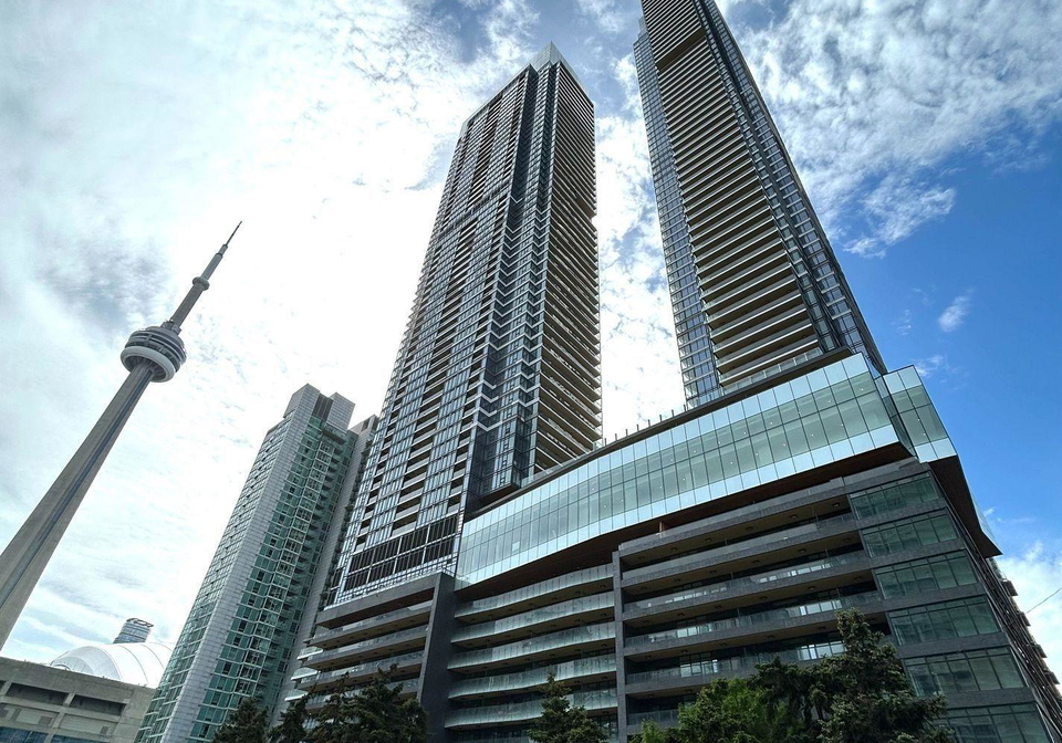 3-concord-cityplace-way-toronto-toronto-ontario-c13554496