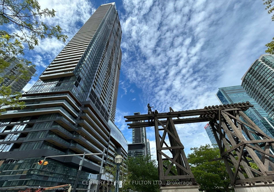 3-concord-cityplace-way-toronto-toronto-ontario-c13554496
