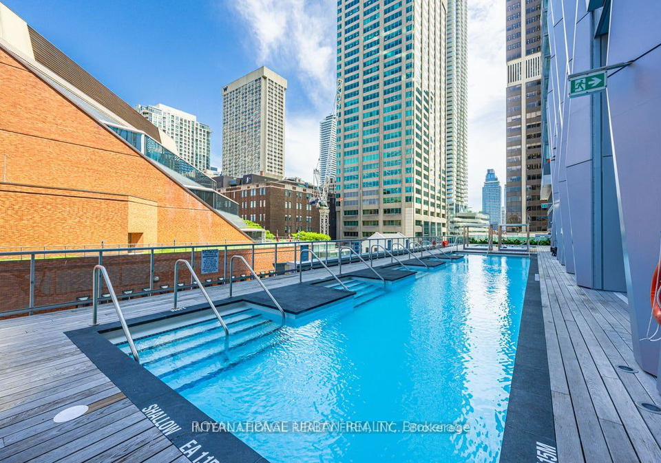 1-yorkville-avenue-toronto-toronto-ontario-c13554584