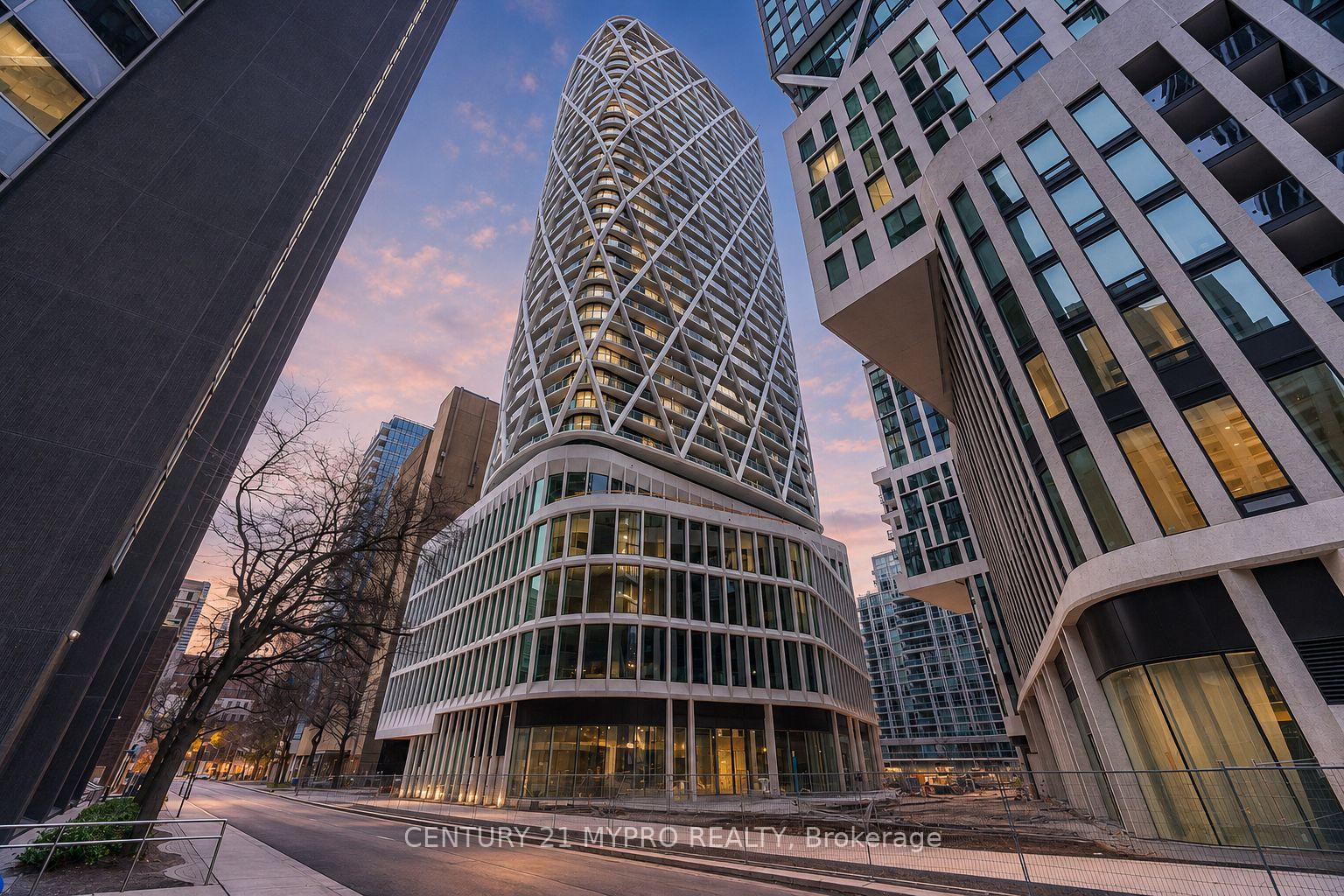 230-simcoe-street-toronto-toronto-ontario-c13554662