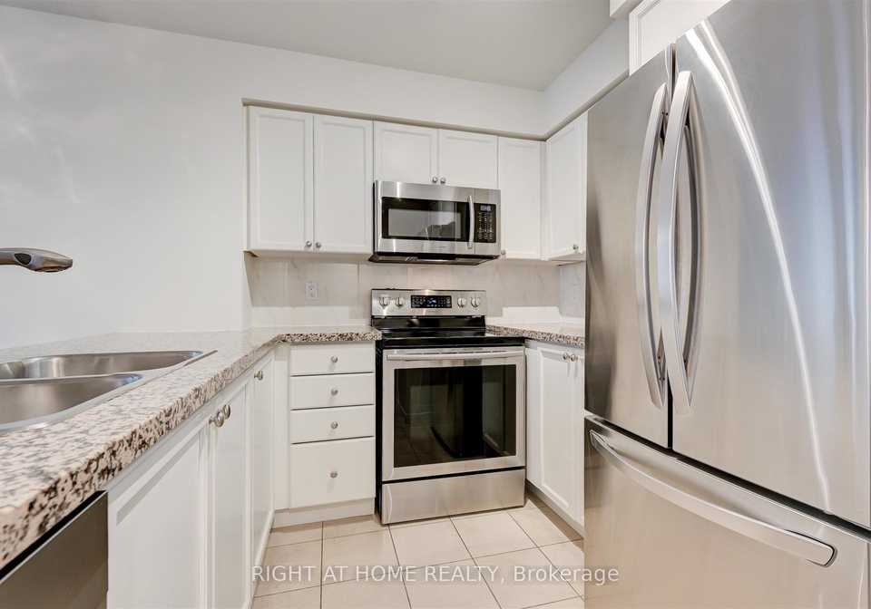 388-bloor-street-e-toronto-toronto-ontario-c13554686