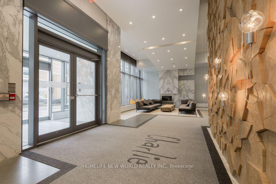 8-charlotte-street-toronto-toronto-ontario-c13554792