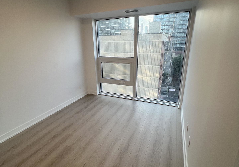 100-queen-street-e-toronto-toronto-ontario-c13554820