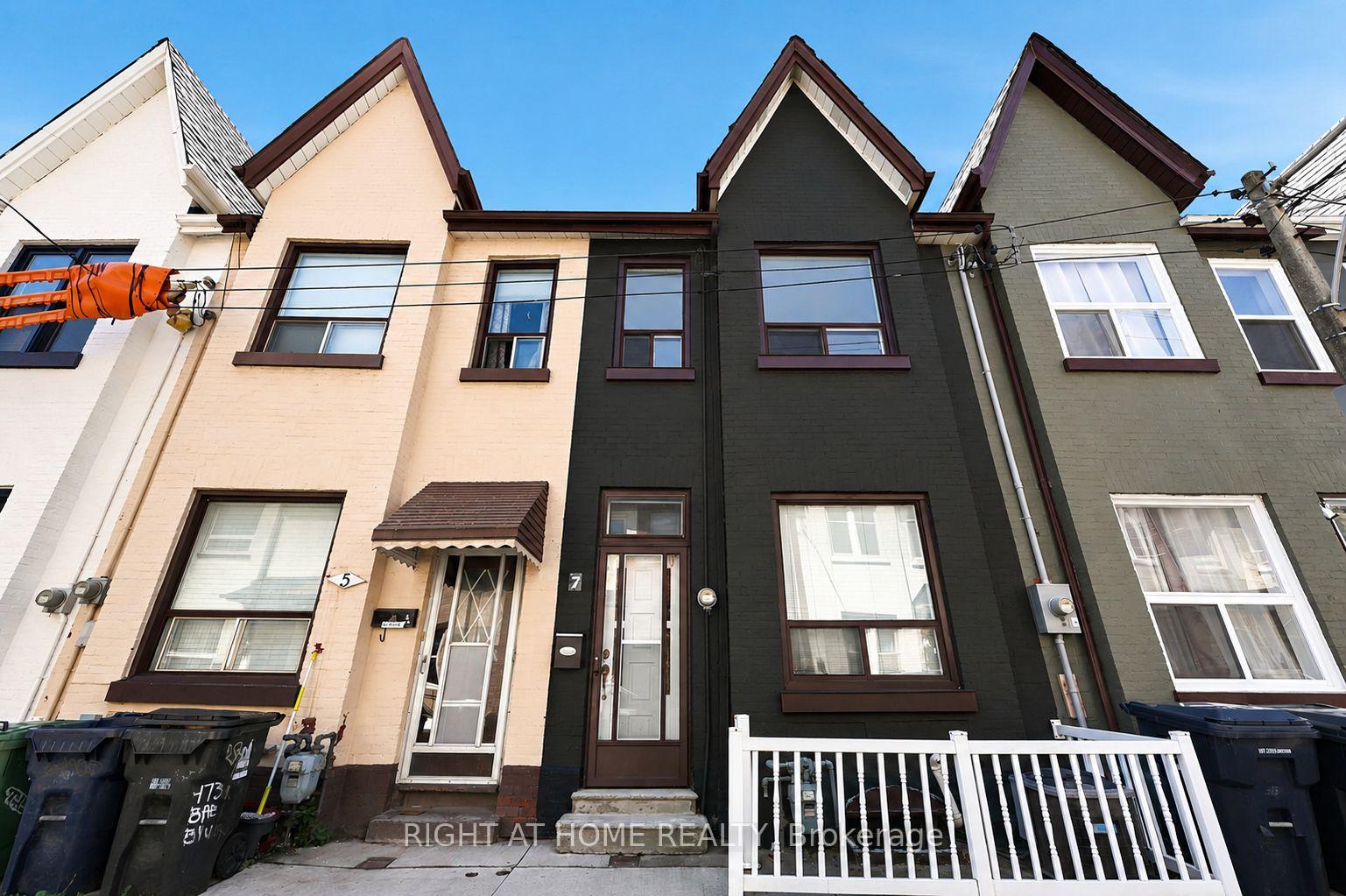 7-andrews-avenue-toronto-toronto-ontario-c13554836