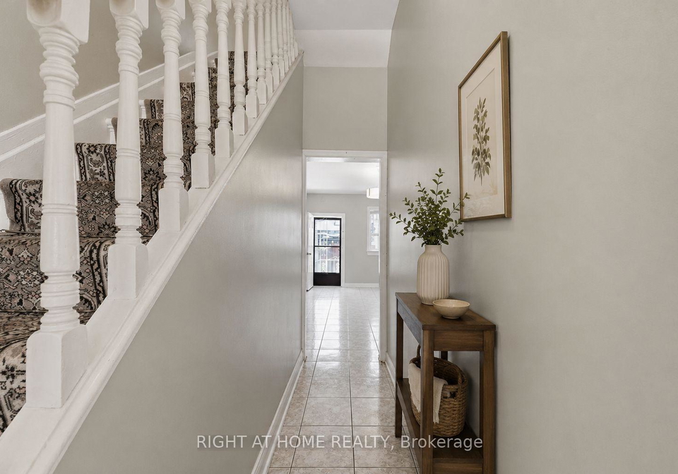 7-andrews-avenue-toronto-toronto-ontario-c13554836