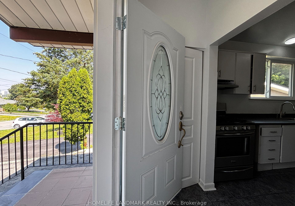 61-northey-drive-toronto-north-york-ontario-c13554924