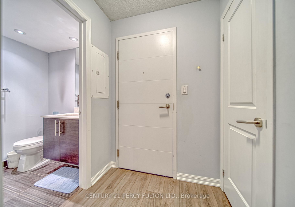 400-adelaide-street-e-toronto-toronto-ontario-c13554944